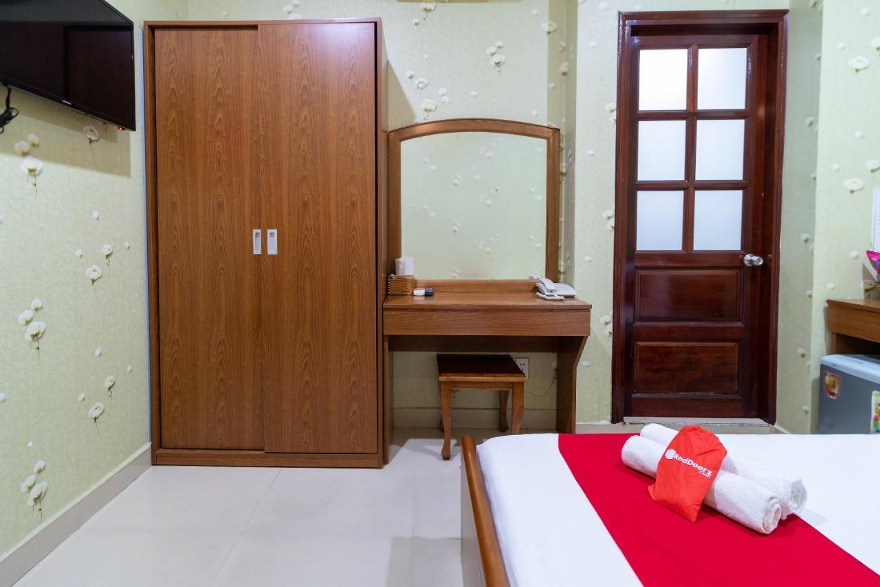 Reddoorz Nam Bac Hotel Phan Dang Luu Phu Nhuan Ho Chi Minh City Exterior photo